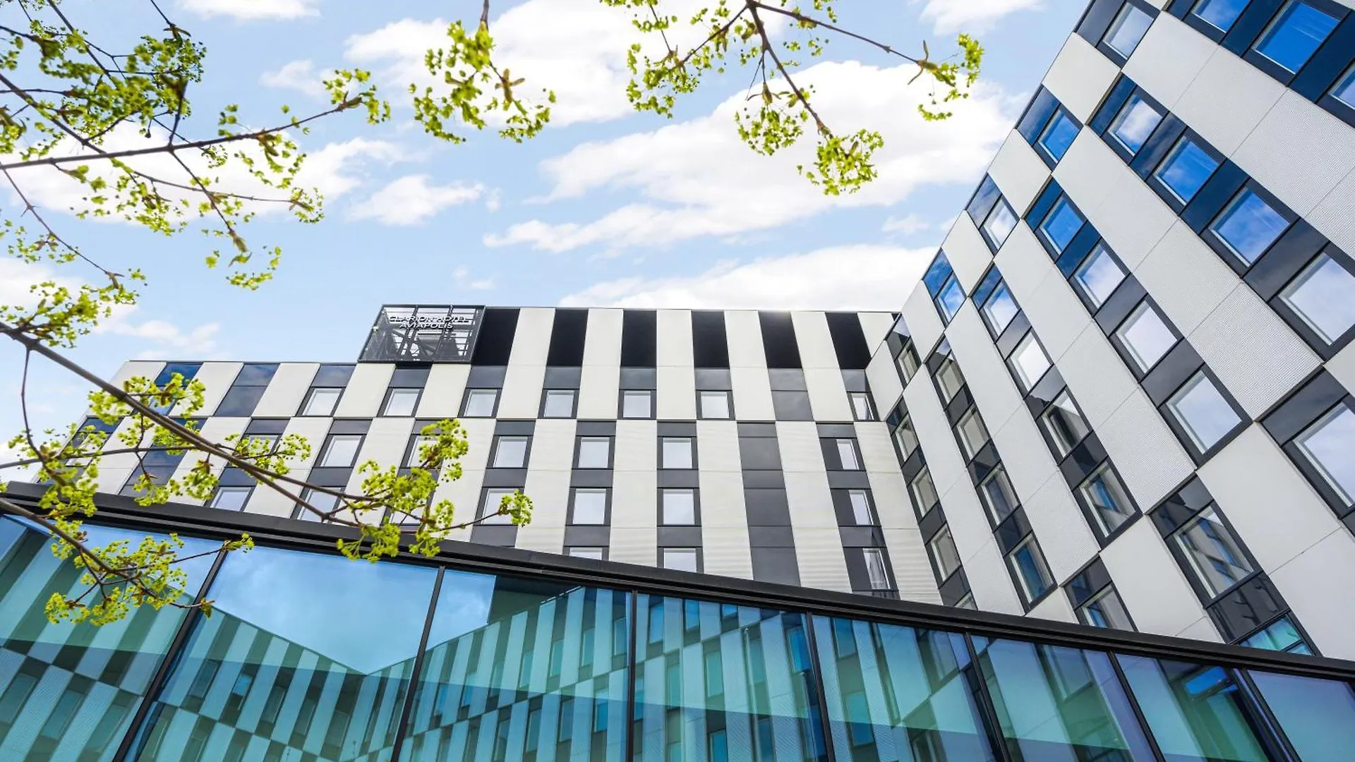 Clarion Hotel Aviapolis Vantaa 4*,  Finland